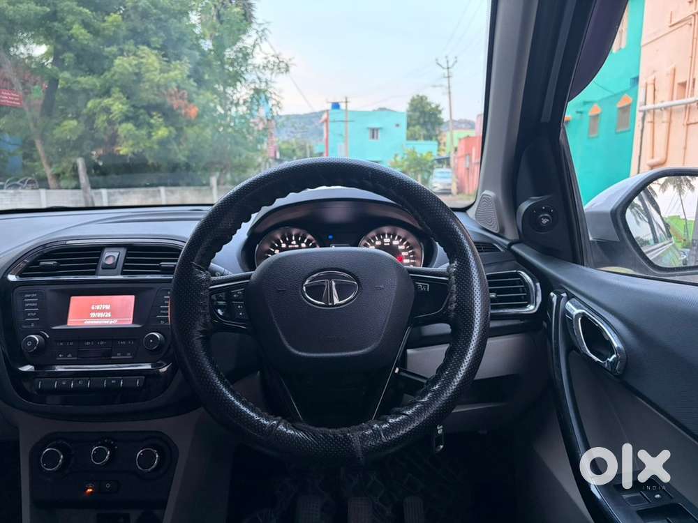 2018 Tata Tiago Xz Petrol | First Owner | 35600 | Doctor-owned