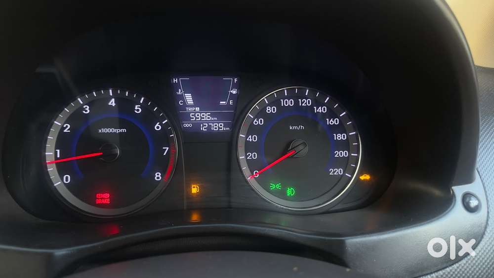 Hyundai Verna Vtvt 1.6 Sx, 2015, Petrol