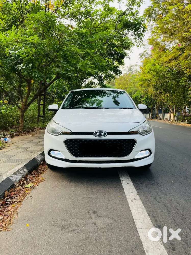 Hyundai Elite I20 (2016) Petrol And Cng(200 + Km Mileage On Full Tank)