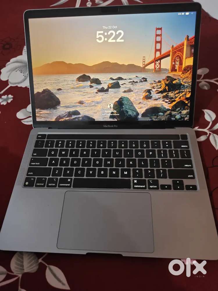 MACBOOK PRO