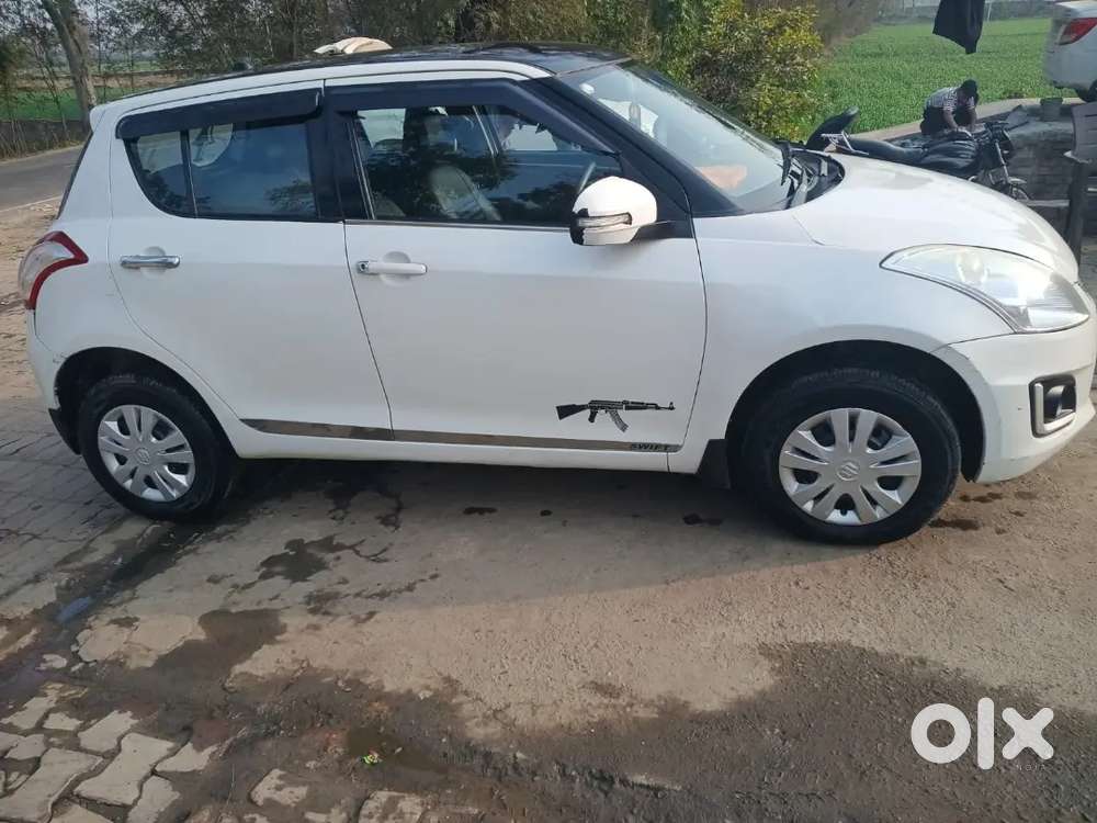 Maruti Suzuki Swift 2013 Diesel 97000 Km Driven