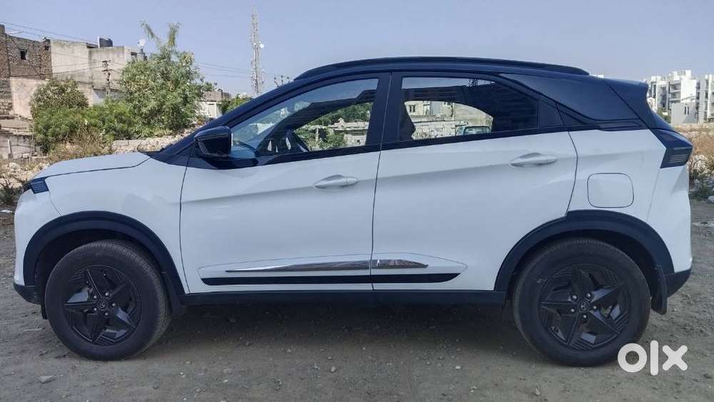 Tata Nexon Fearless Plus (ps) 1.2 Icng 6mt Red Dark Edition, 2024, C..