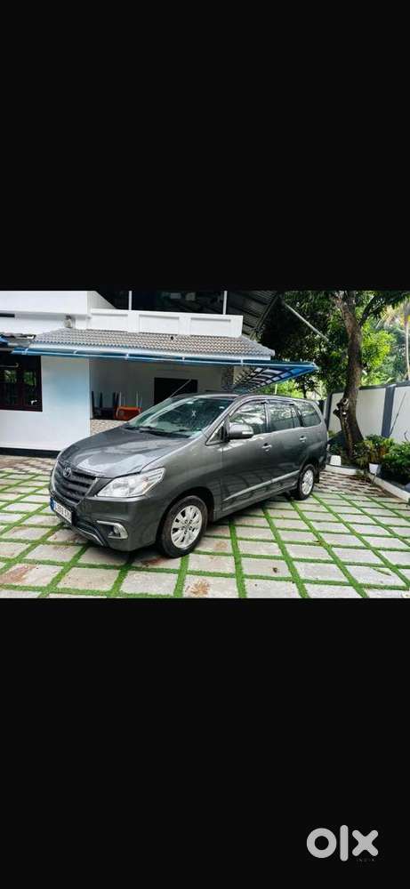 Toyota Innova 2010 Diesel Well Maintained
