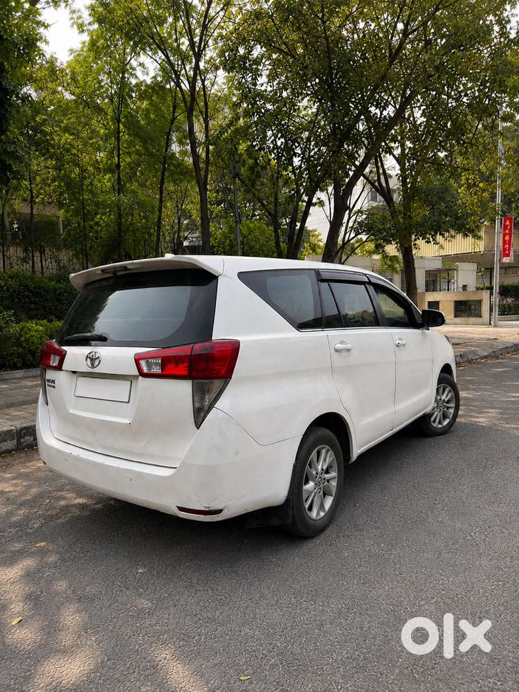 Toyota Innova Crysta 2017 Diesel Well Maintained Urgent Sale