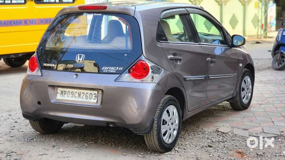 Honda Brio 2013 Petrol Well Maintained
