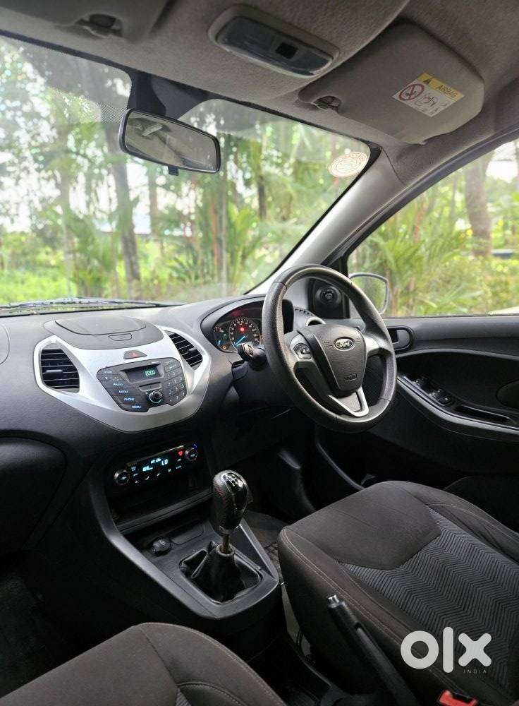 Ford Figo Petrol Titanium, 2016, Petrol