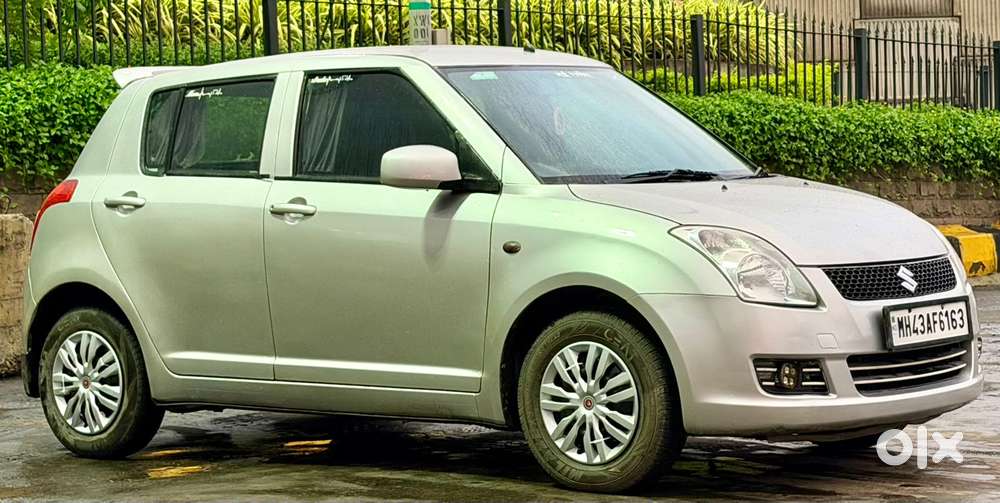 Maruti Suzuki Swift Vxi Bsiv, 2011, Petrol