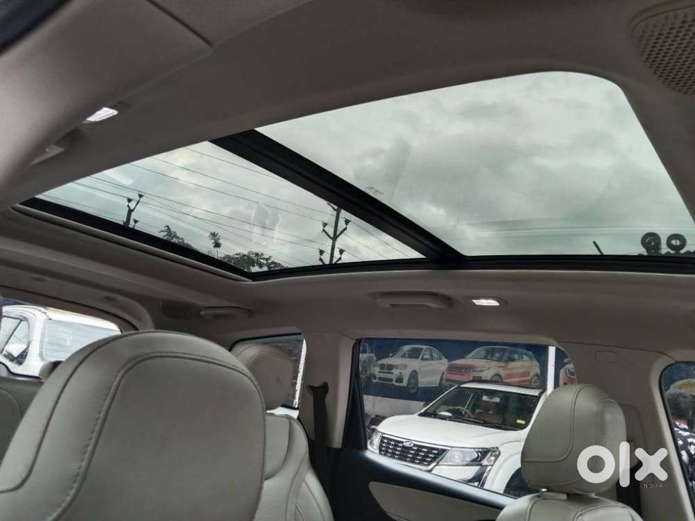 Mahindra Xuv700 2.2 Ax 7 Diesel At Luxury Pack Str Awd, 2022, Diesel