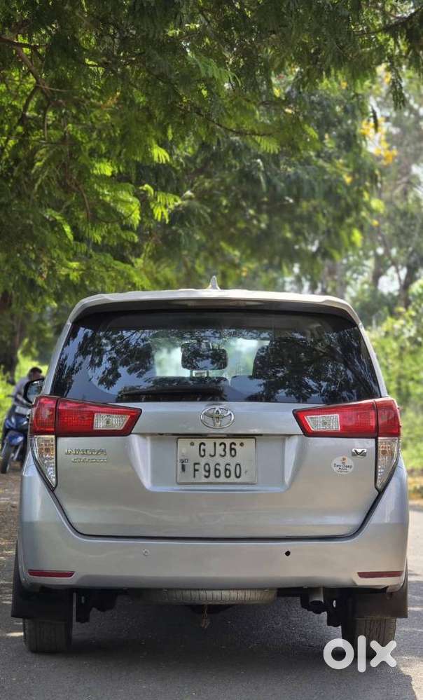 Toyota Innova Crysta 2.4 V 8 Str, 2017, Diesel