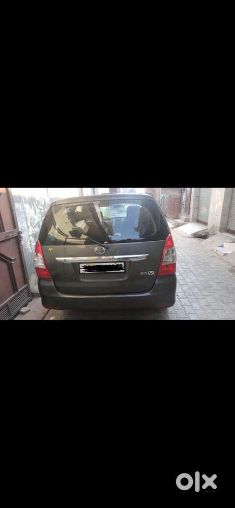 Toyota Innova Diesel 2012