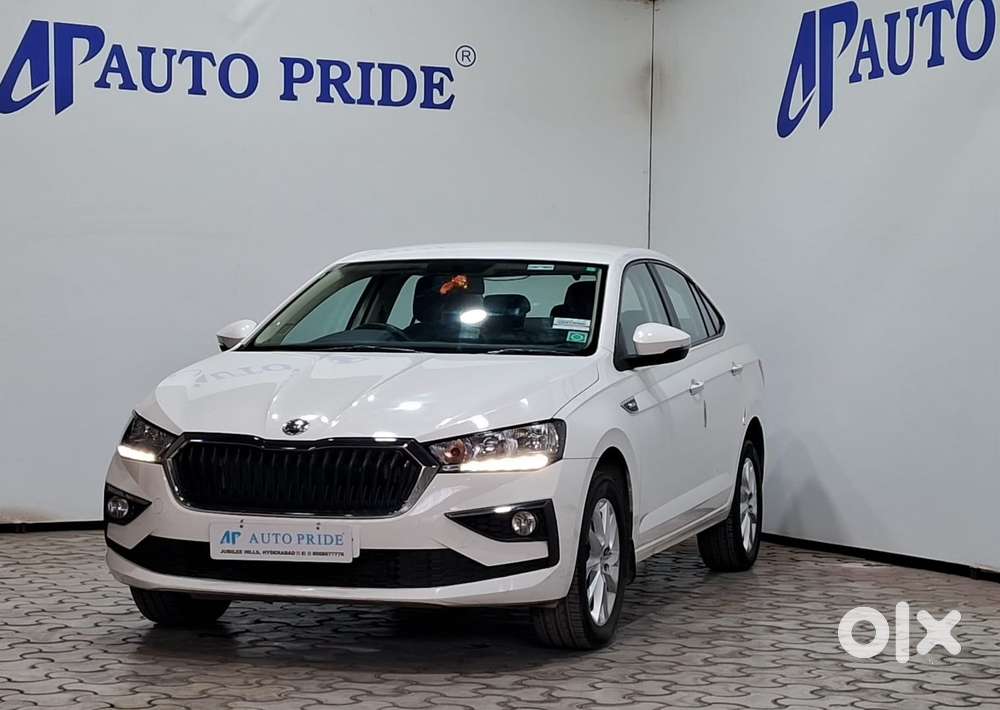 Skoda Slavia Ambition 1.5l Tsi Dsg, 2023, Petrol