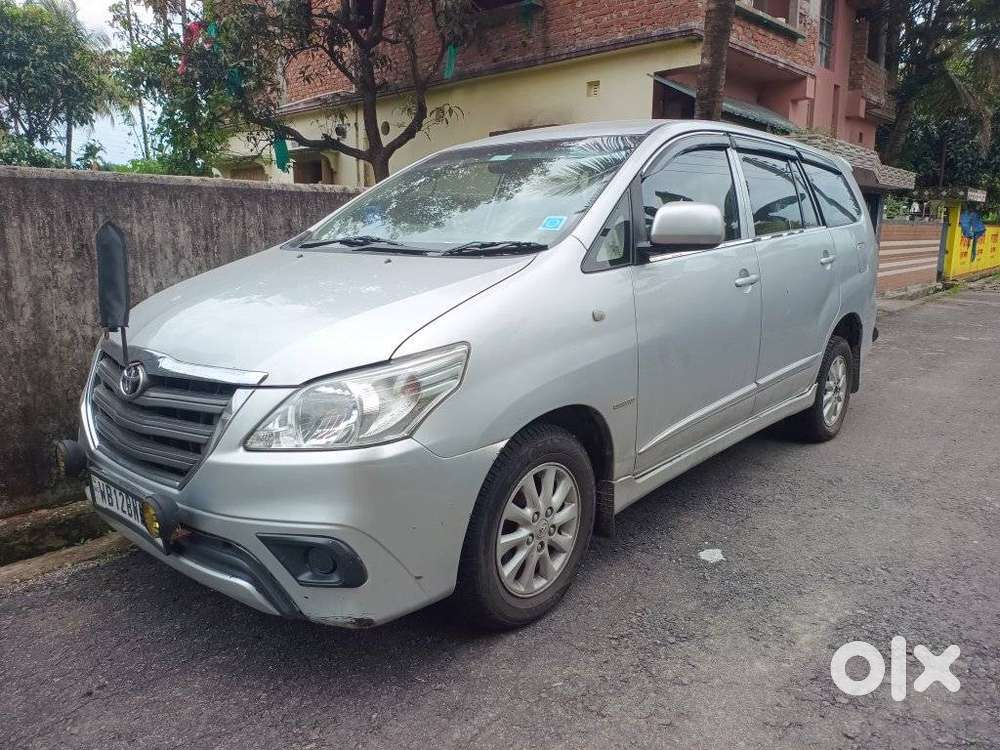 Toyota Innova 2.5 G (diesel) 8 Seater, 2014, Diesel