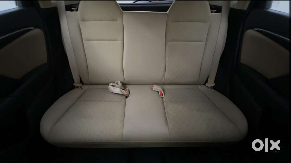 Honda Jazz [2020-2023] 1.2 V I-vtec Mt, 2015, Petrol