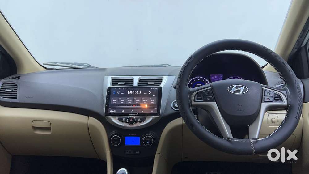 Hyundai Verna Fluidic 1.6 Vtvt Sx Automatic, 2013, Petrol