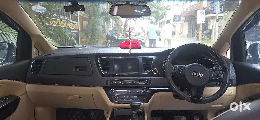 For Sale: Kia Carnival Limousine 7-seater | 2020 | Showroom Service