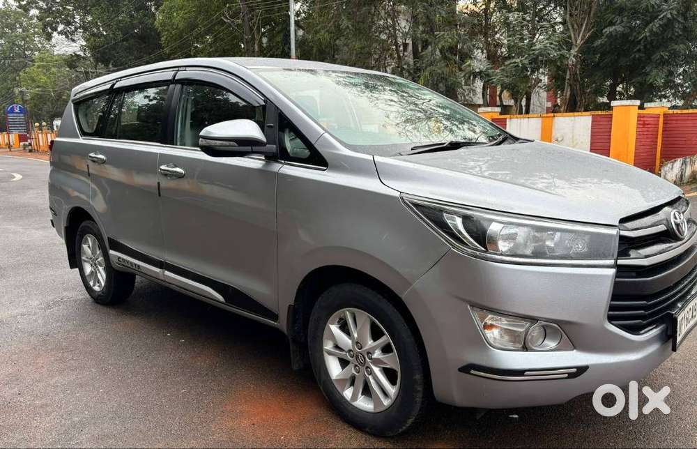 Toyota Innova Crysta 2018 Diesel 120000 Km Driven