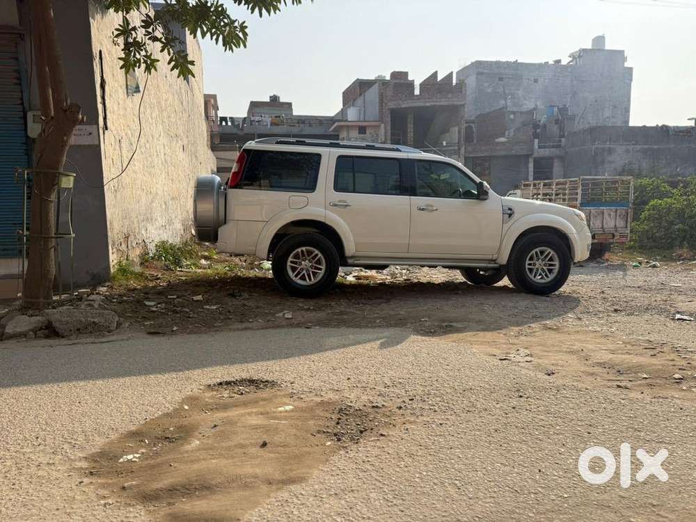 Ford Endeavour 2011 Diesel Well Maintained