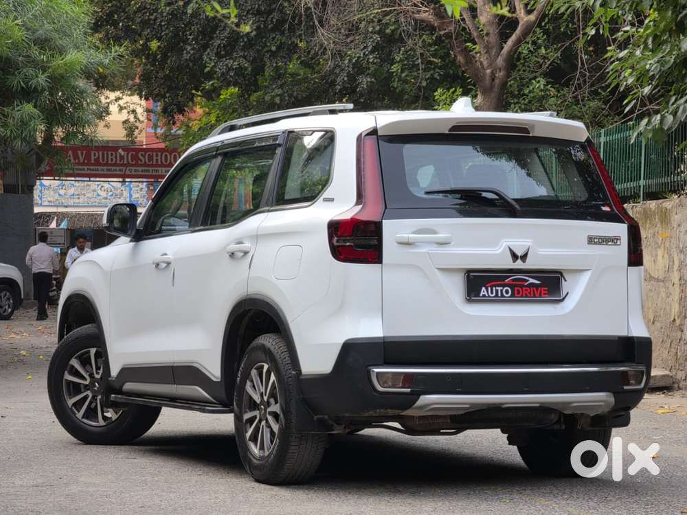 Mahindra Scorpio-n 2.0 Z8 Petrol At 7 Str, 2025, Petrol