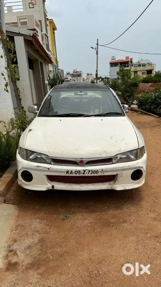 Mitsubishi Lancer 1.8 Lxi 2000
