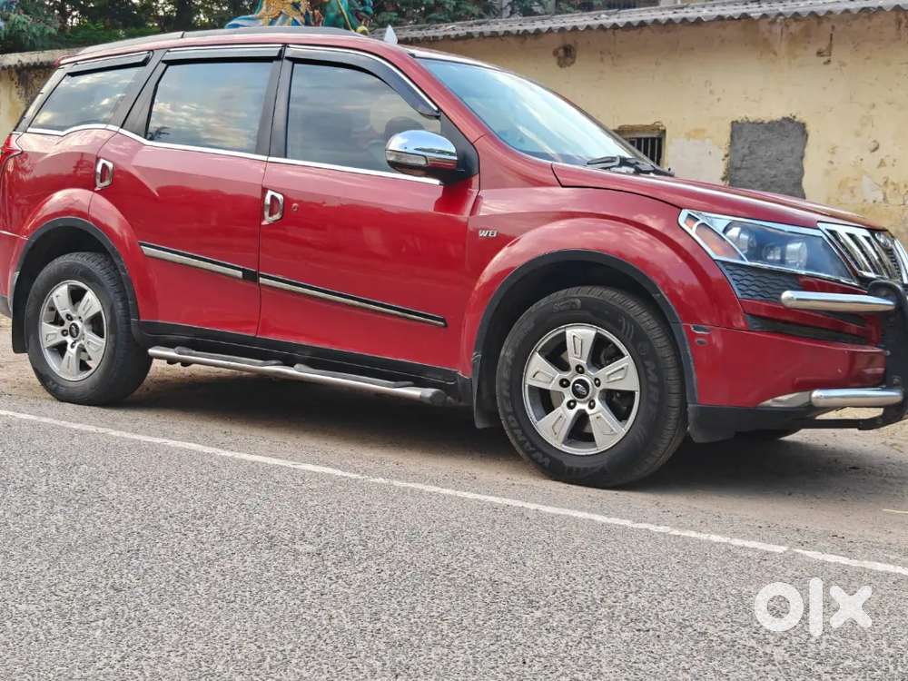 Mahindra Xuv500 W8  Model 2012 Colour Maroon