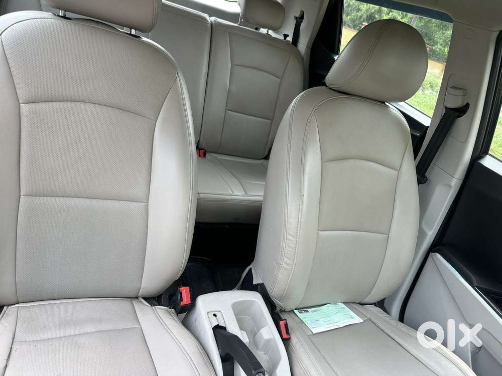 Mahindra Xuv300 W6, 2023, Petrol