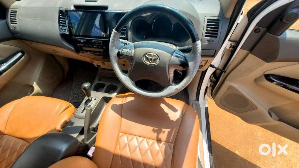Toyota Fortuner 4x2 4 Speed At, 2012, Diesel