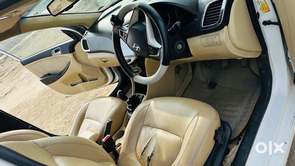 Hyundai Fluidic Verna 2015 Diesel 180000 Km Driven