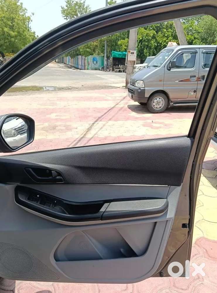 Tata Tiago 1.2 Revotron Limited Edition, 2021, Petrol