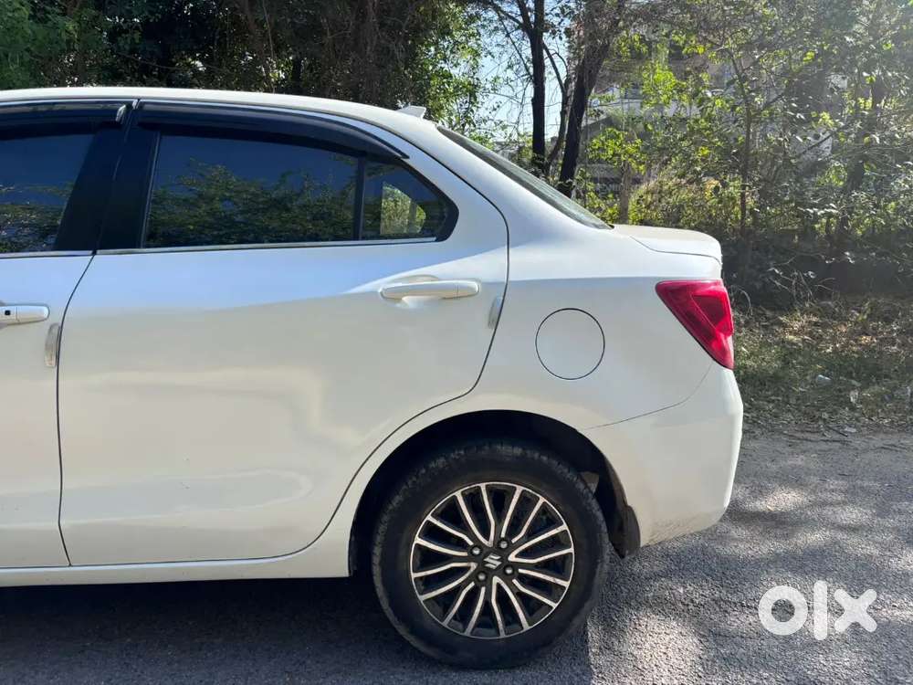Maruti Suzuki Dzire 2017 Petrol Well Maintained