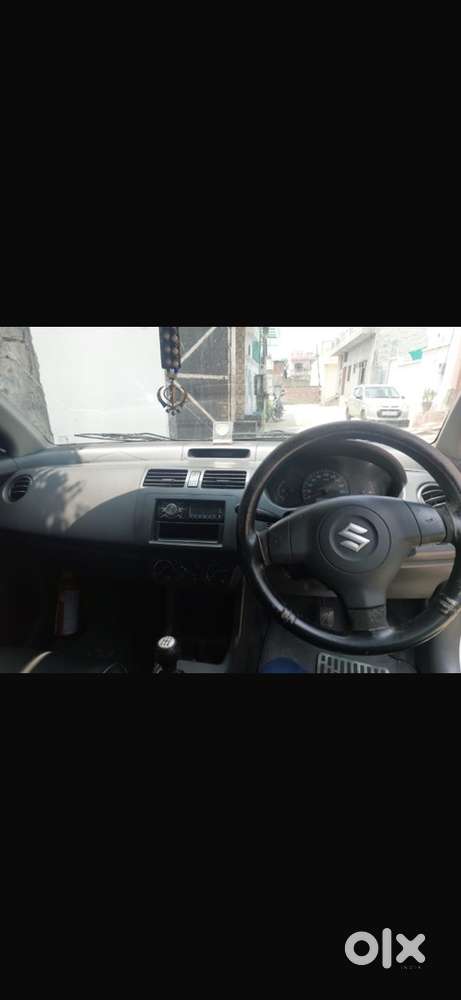Maruti Suzuki Swift Dzire 2014 Diesel Well Maintained