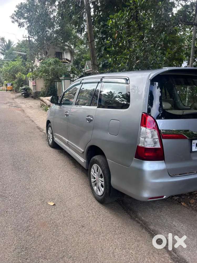 Toyota Innova 2012 Diesel Manual 8 Seater