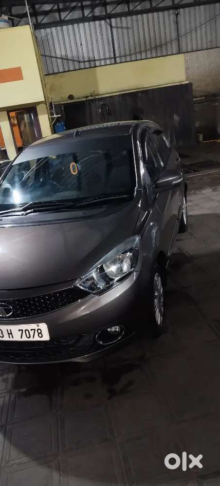 Tata Tiago Xz Top Model Single Owner Doctor Usage  Company Service