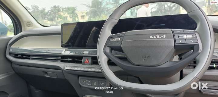 Kia Carens 1.4 Luxury Plus Dct 7 Str, 2025, Petrol