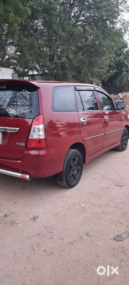 Toyota Innova 2.5 Z Diesel 7 Seater, 2012, Diesel