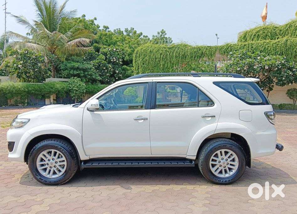 Toyota Fortuner 3.0 4x2 Automatic, 2012, Diesel