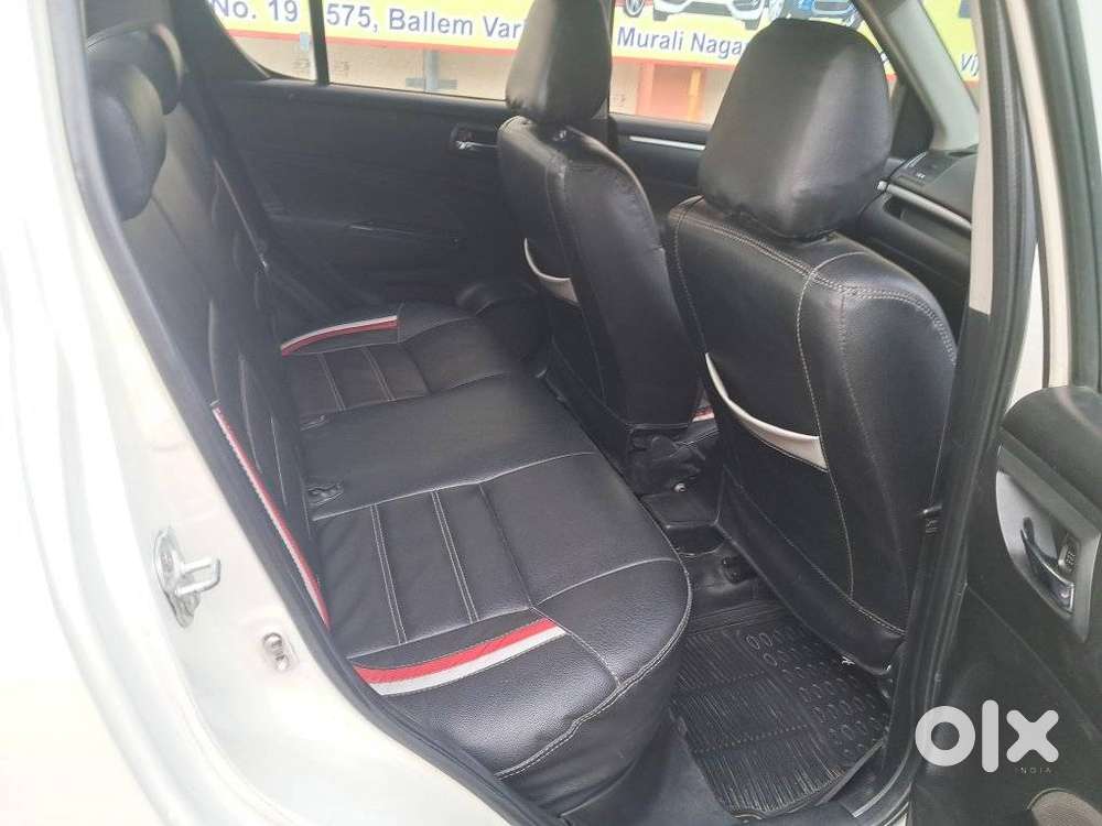 Maruti Suzuki Swift Vxi 1.2 Abs Bs-iv, 2013, Petrol