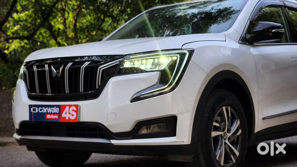 Mahindra Xuv700 2.0 Ax 5 Petrol Mt 7 Str, 2022, Petrol