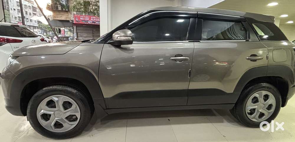 Maruti Suzuki Brezza 1.5 Vxi Cng, 2023, Cng & Hybrids