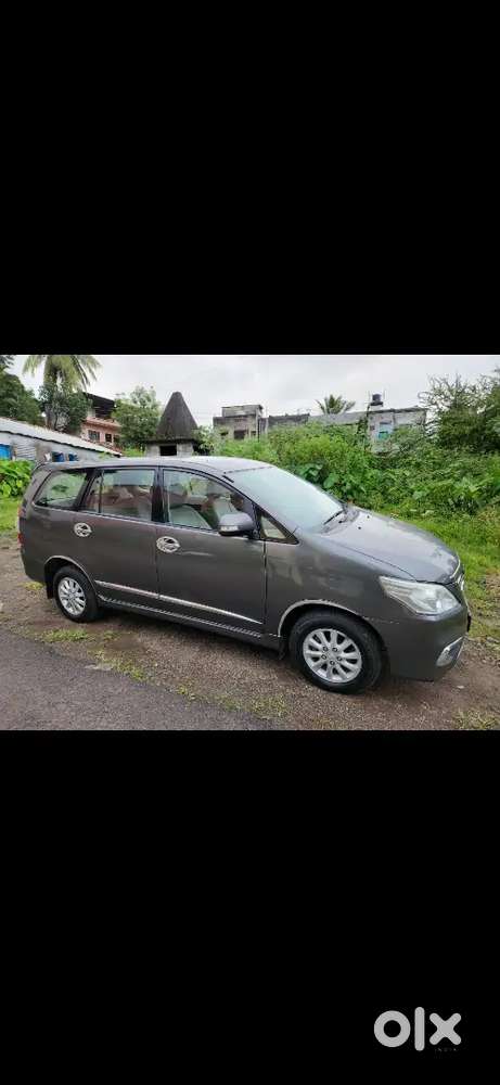 Toyota Innova 2012 Diesel Well Maintained