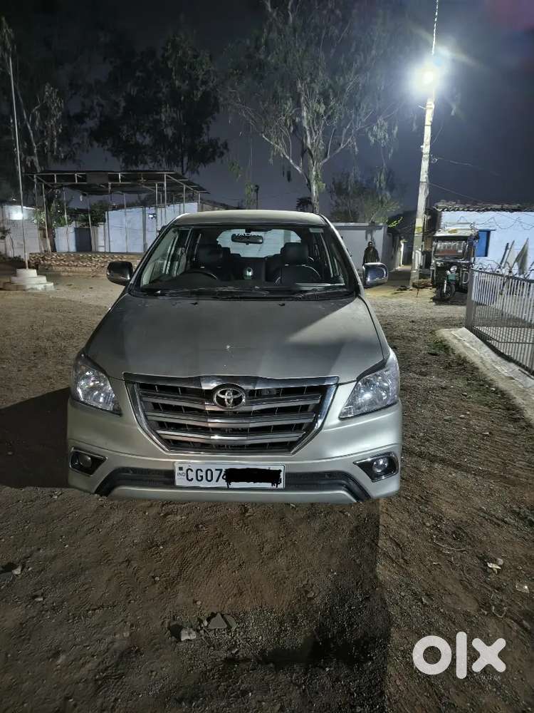 Toyota Innova 2016  Single Owner  Excellent Condition  1.10l Km