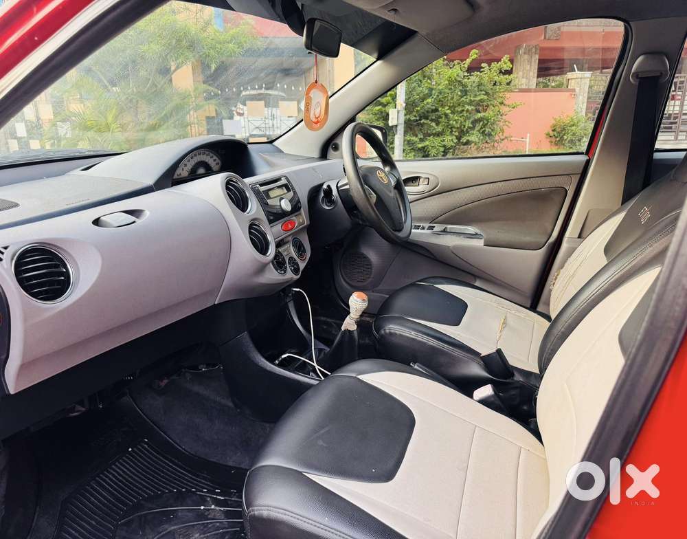 Toyota Etios 2010-2012 V, 2011, Petrol