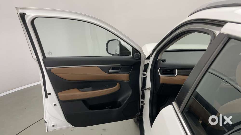 Honda Elevate Zx Cvt, 2023, Petrol