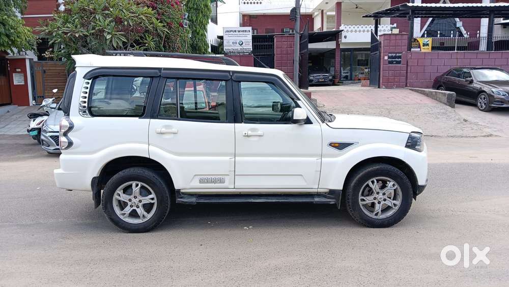 Mahindra Scorpio S10, 2016, Diesel