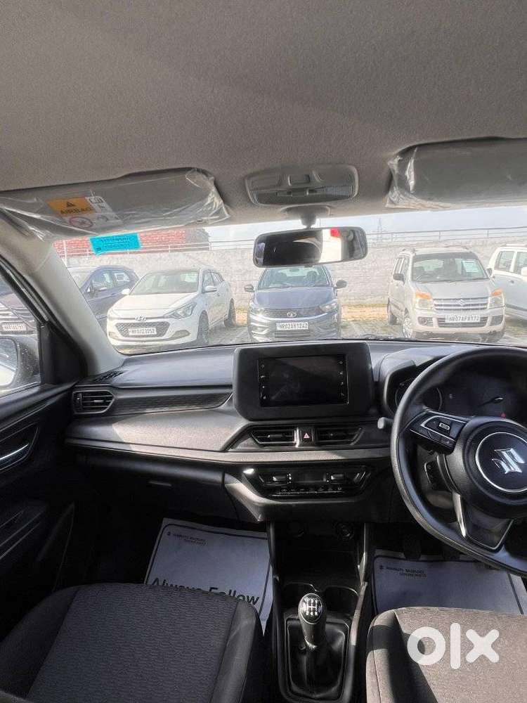 Maruti Suzuki Swift Vxi + Manual, 2025