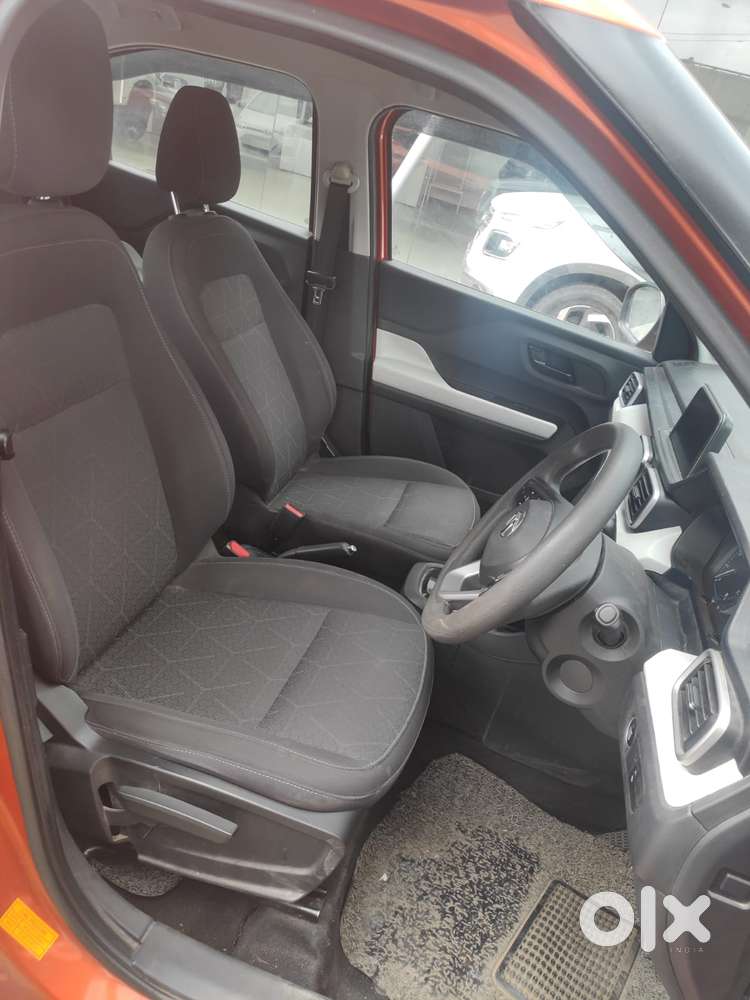 Tata Punch 1.2 Revotron Accomplished Dazzle Pack Amt, 2022, Petrol