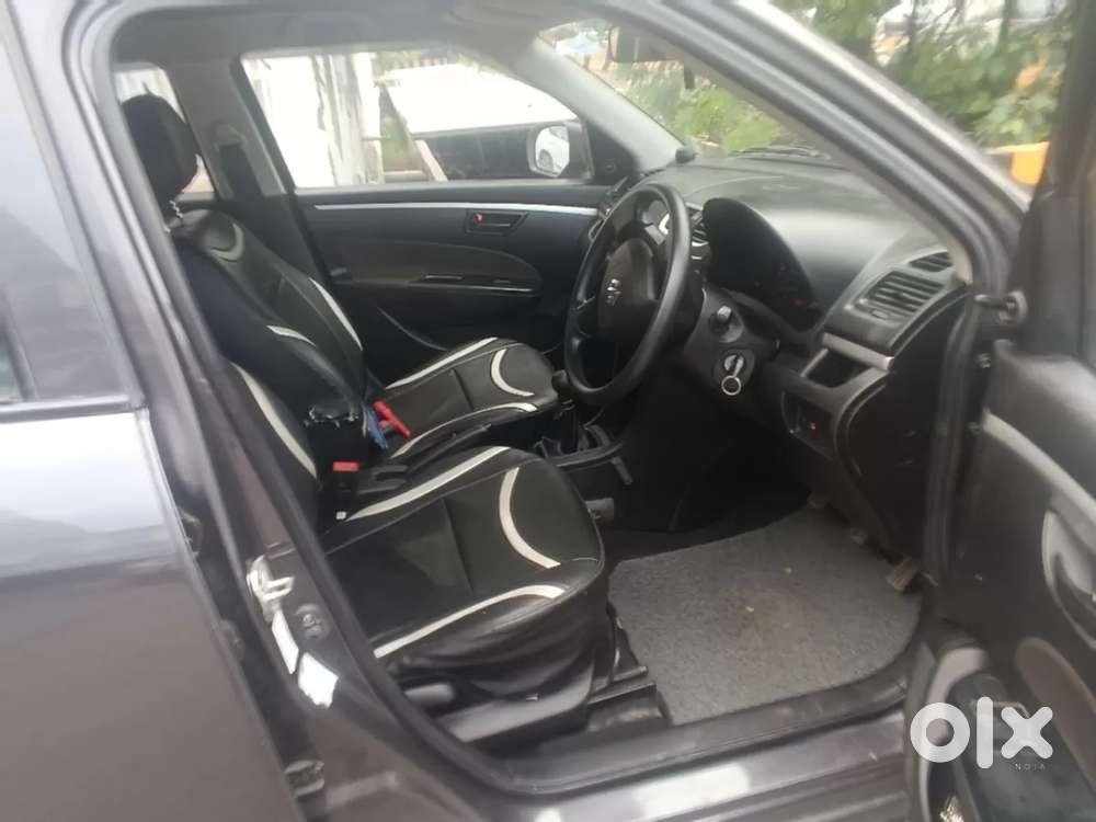 Maruti Suzuki Swift Lxi Optional-o, 2017, Petrol