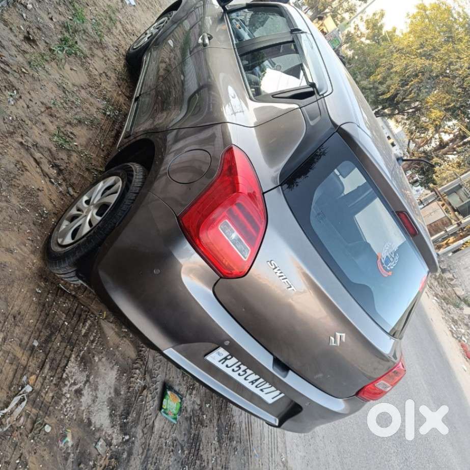 Maruti Suzuki Swift, 2022, Petrol