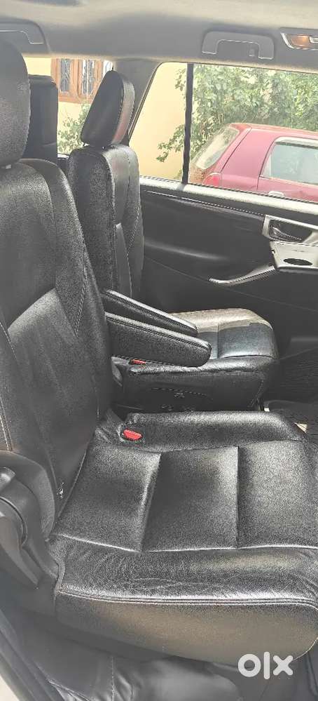 Toyota Innova Crysta 2018 Top Model