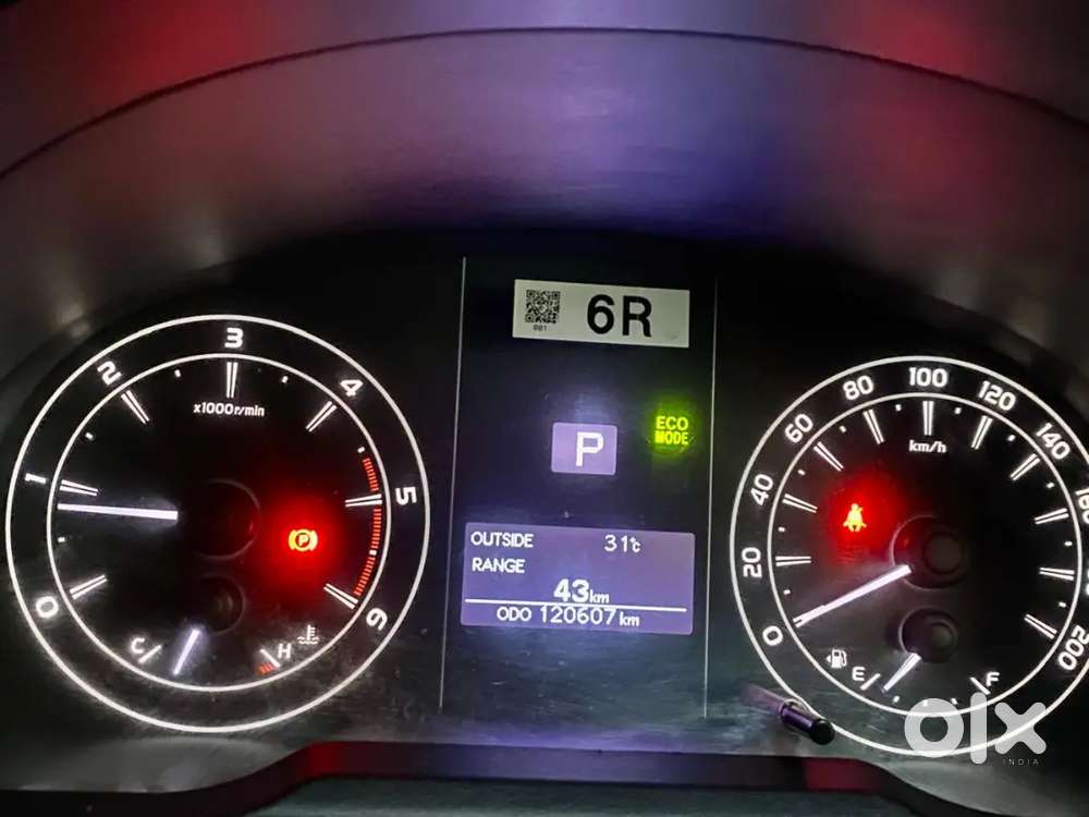Toyota Innova Crysta 2.8 G