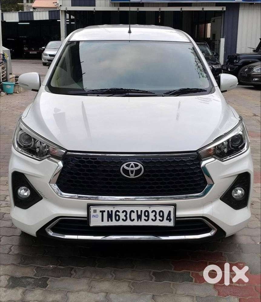 Toyota Rumion V Mt, 2023, Petrol